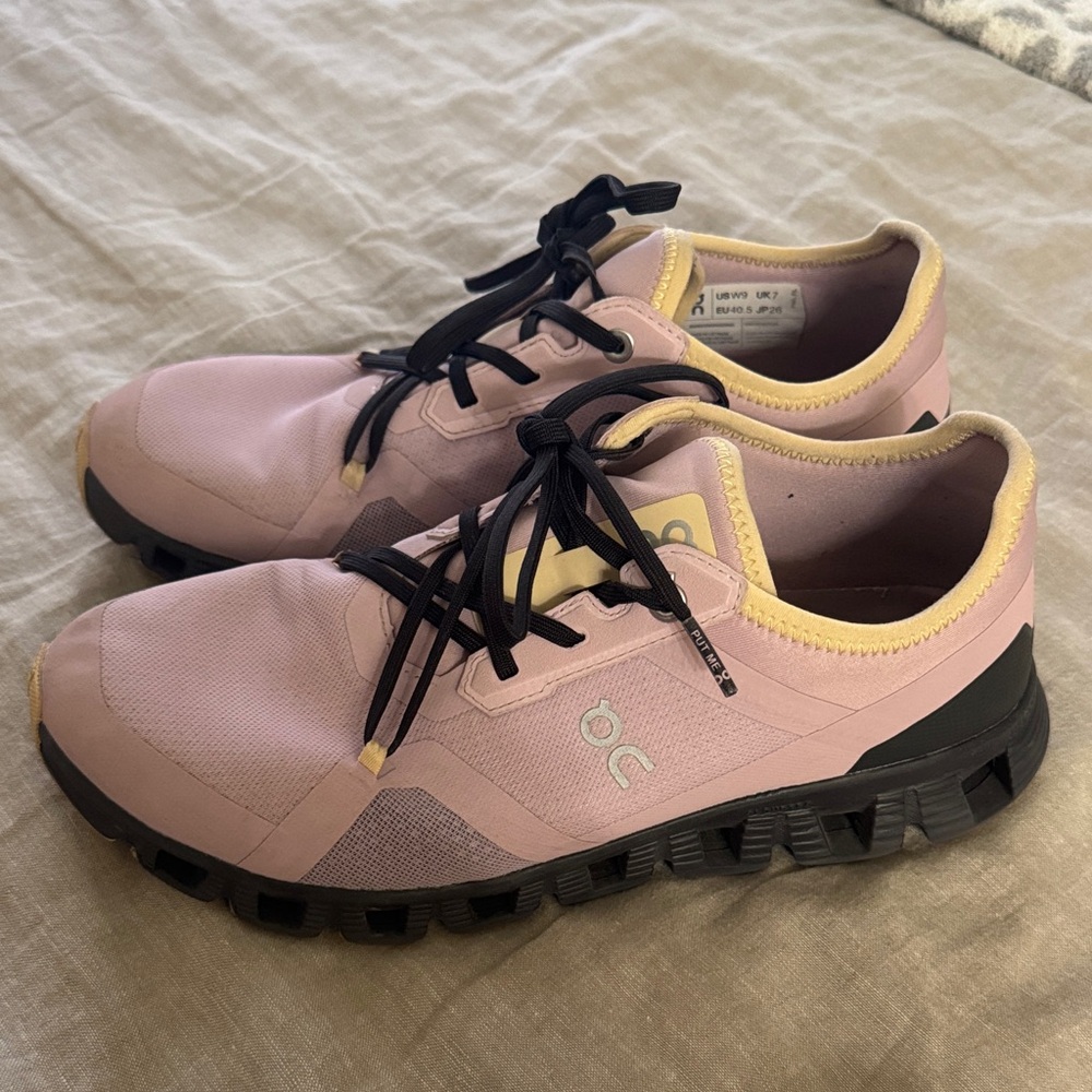 On Running Women's Lavender and Black Athletic Shoes